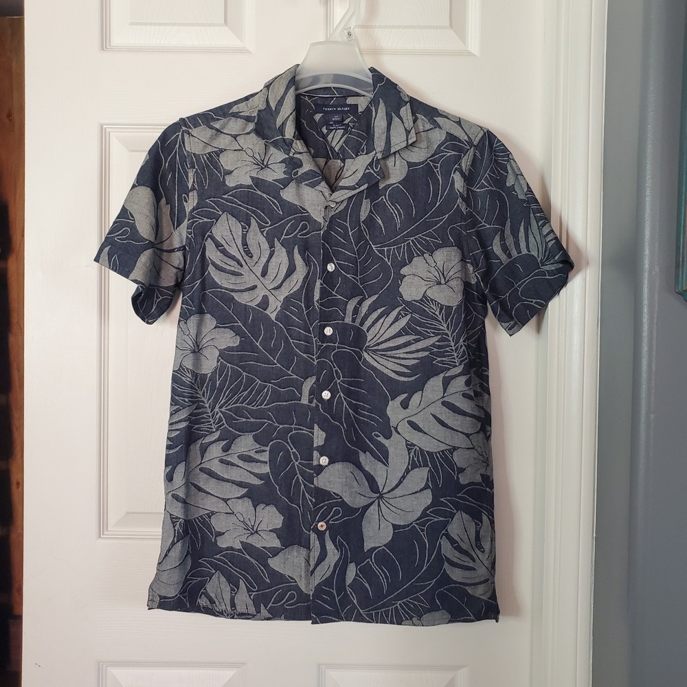 Tommy Bahama Floral Hawaiian Shirt Short Sleeves Button-up Vacation Beach Slim